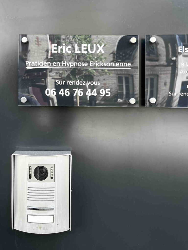 plaque cabinet d'hypnose Eric Leux 25 avenue de Verdun à Montrouge